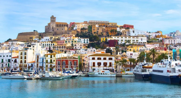 Los Pueblos Más Bonitos de Ibiza: Cultura y Vistas al Mediterráneo