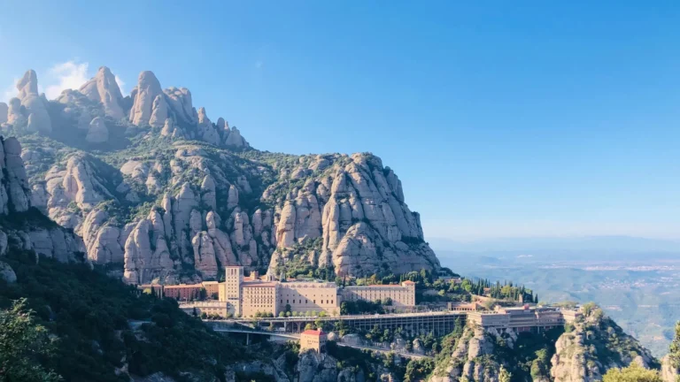Monasterio de Montserrat: Cómo llegar, entradas y qué ver